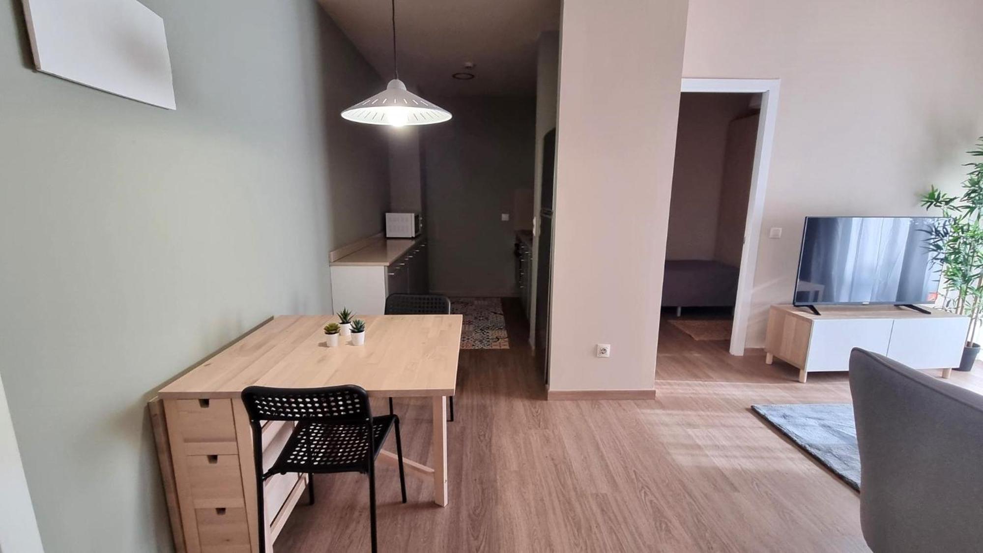 Residencia Universitaria Resa Damia Bonet Valencia Bagian luar foto